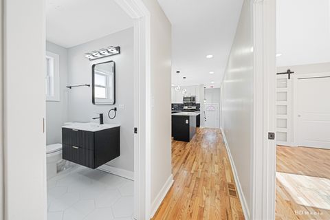 Tiny photo for 9241 S Kingston Avenue, Chicago, IL 60617 (MLS # 12515919)