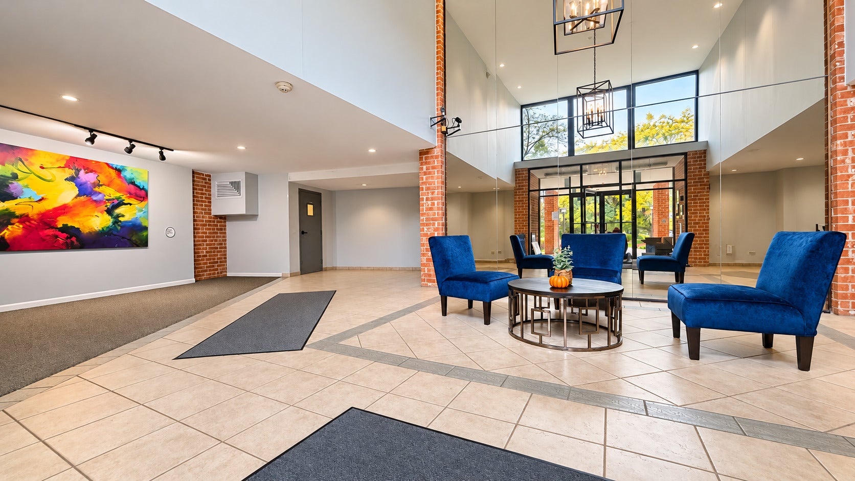 1605 E Central Road 202A