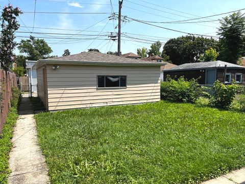 Tiny photo for 2235 Harvey Avenue, Berwyn, IL 60402 (MLS # 12438812)