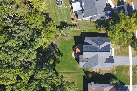 Tiny photo for 332 Western Drive, North Aurora, IL 60542 (MLS # 12502334)