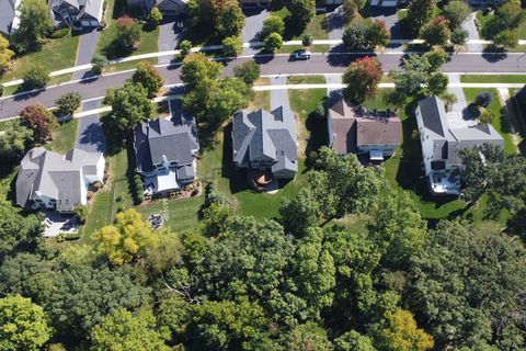 Tiny photo for 332 Western Drive, North Aurora, IL 60542 (MLS # 12502334)