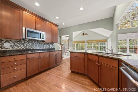 Tiny photo for 332 Western Drive, North Aurora, IL 60542 (MLS # 12502334)