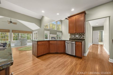 Tiny photo for 332 Western Drive, North Aurora, IL 60542 (MLS # 12502334)