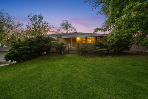 Photo of 8351 W 99th Street, Palos Hills, IL 60465 (MLS # 12637831)