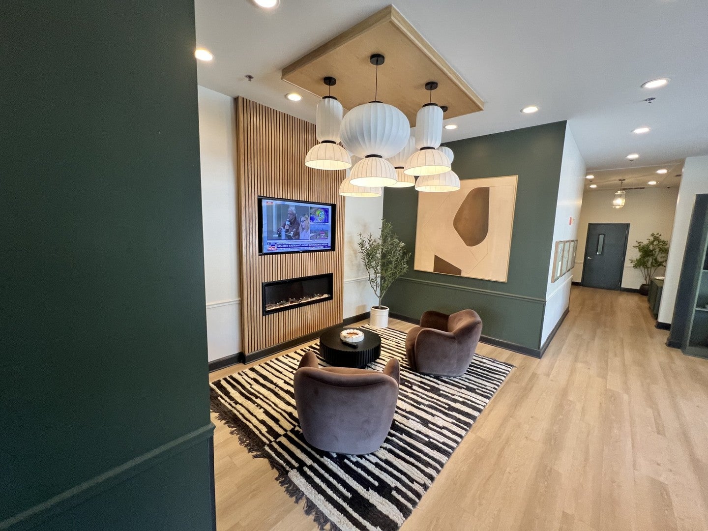 625 Deerfield Road 201