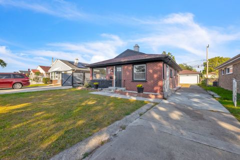 Tiny photo for 7817 S Kenton Avenue, Chicago, IL 60652 (MLS # 12489515)