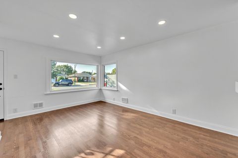 Tiny photo for 7817 S Kenton Avenue, Chicago, IL 60652 (MLS # 12489515)