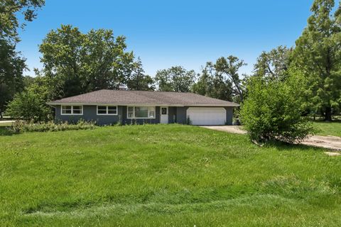 Photo of 2N418 Amy Avenue, Glen Ellyn, IL 60137 (MLS # 12705136)