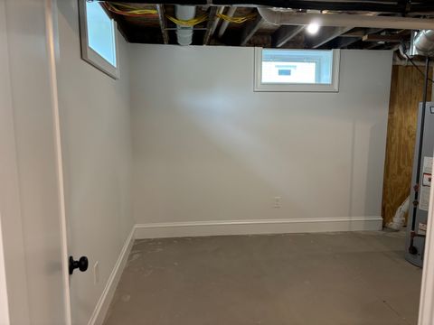 Tiny photo for 2407 Warren Street, Davenport, IA 52804 (MLS # 12628295)