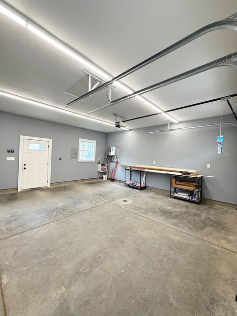 Tiny photo for 2407 Warren Street, Davenport, IA 52804 (MLS # 12628295)