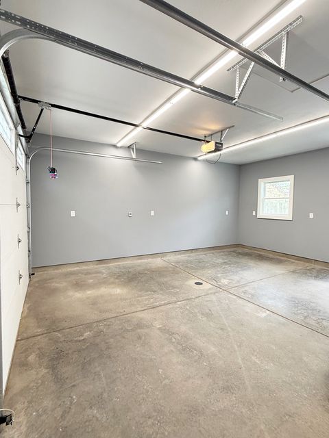 Tiny photo for 2407 Warren Street, Davenport, IA 52804 (MLS # 12628295)