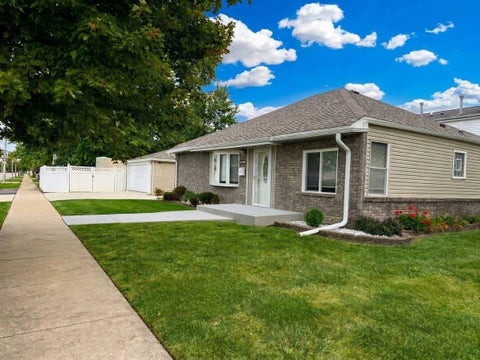 Tiny photo for 10801 OAK Avenue, Chicago Ridge, IL 60415 (MLS # 12757157)