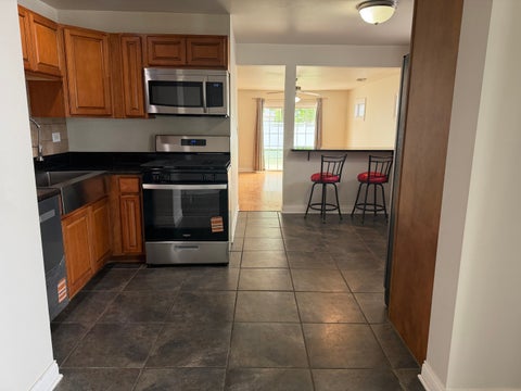 Tiny photo for 10801 OAK Avenue, Chicago Ridge, IL 60415 (MLS # 12757157)