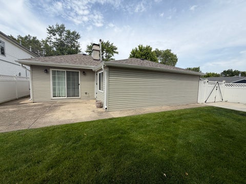 Tiny photo for 10801 OAK Avenue, Chicago Ridge, IL 60415 (MLS # 12757157)