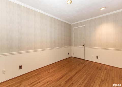 Tiny photo for 3407 41ST Street #0, Moline, IL 61256 (MLS # 12699022)