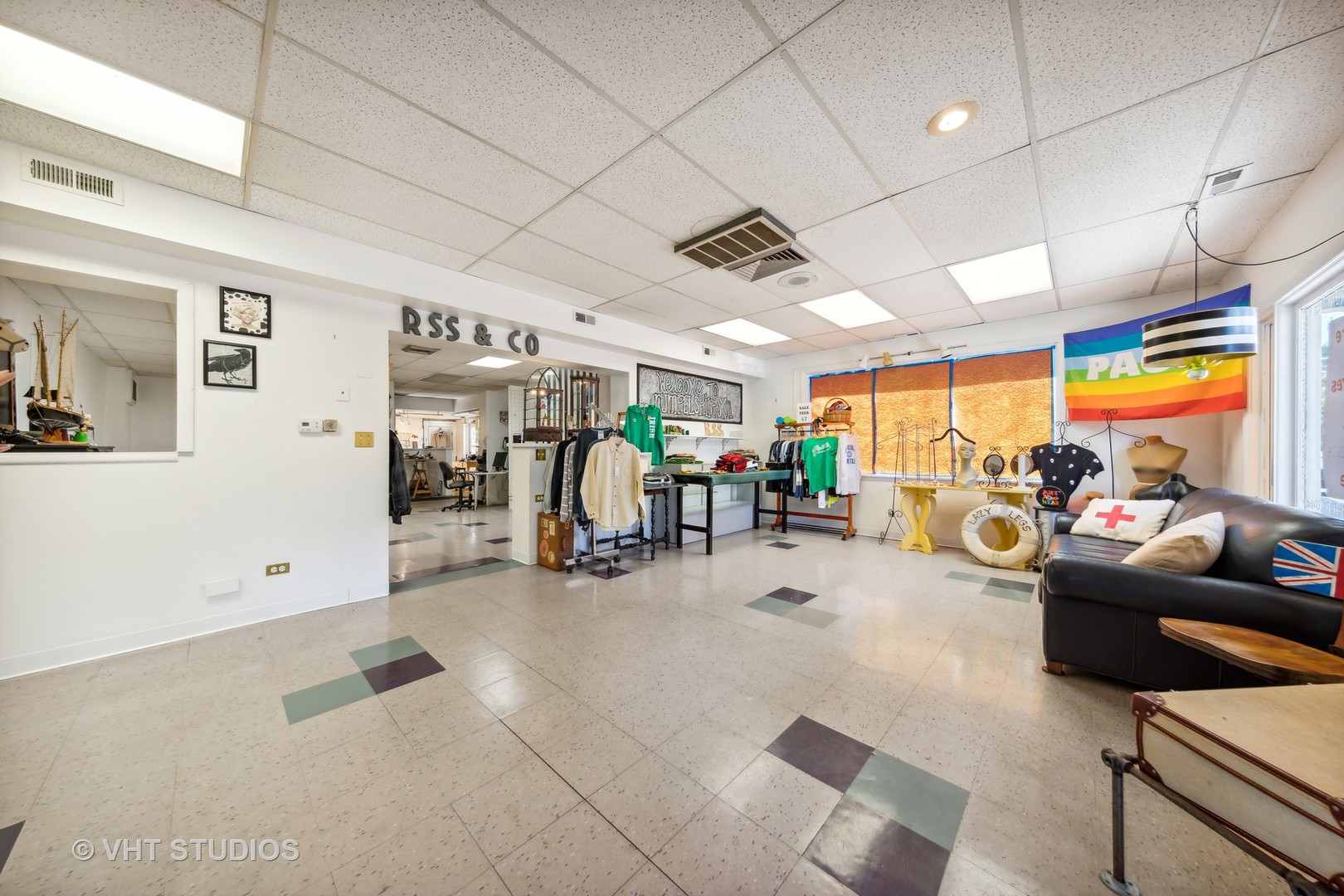 110 W Willow Avenue