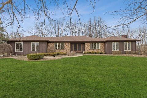 Photo of 7517 Pheasant Drive, Lakewood, IL 60014 (MLS # 12604498)