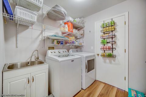 Tiny photo for 6727 181st Street, Tinley Park, IL 60477 (MLS # 12550182)