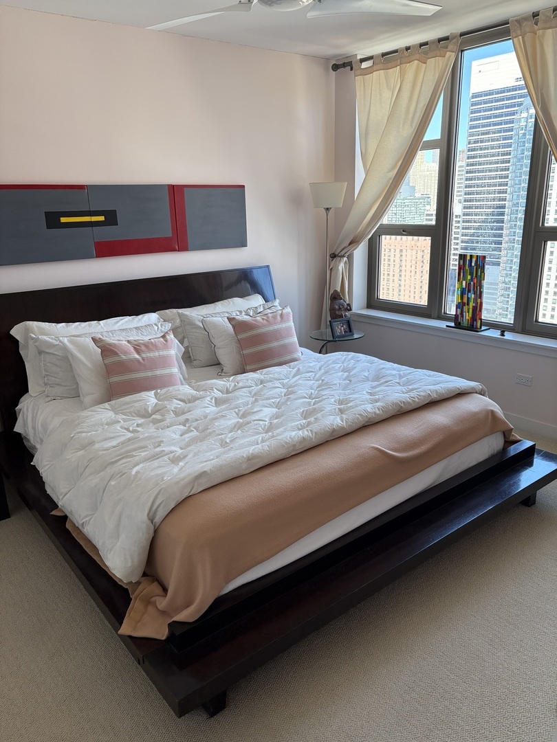 200 N Jefferson Street 2307