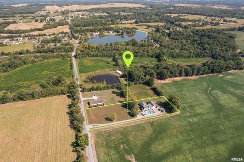 Tiny photo for 11939 Cochran Road, Marion, IL 62959 (MLS # EB459817)