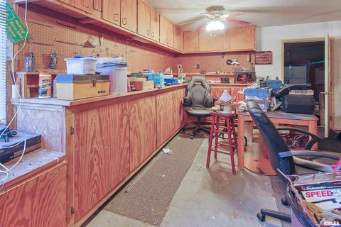 Tiny photo for 11939 Cochran Road, Marion, IL 62959 (MLS # EB459817)