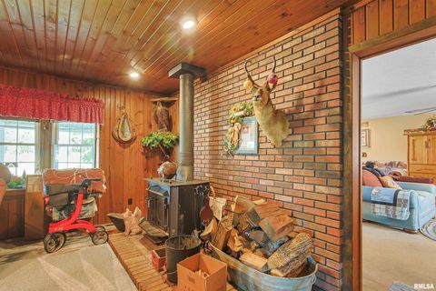 Tiny photo for 11939 Cochran Road, Marion, IL 62959 (MLS # EB459817)