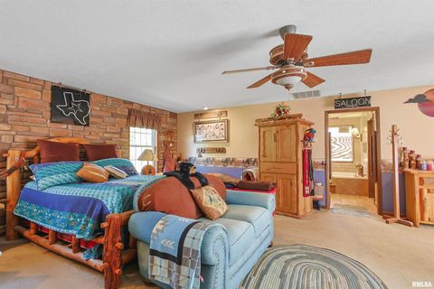 Tiny photo for 11939 Cochran Road, Marion, IL 62959 (MLS # EB459817)