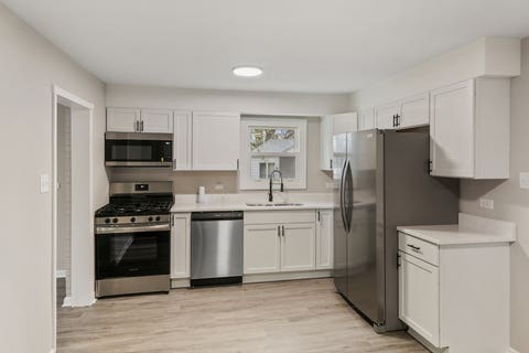 Tiny photo for 18600 Golfview Avenue, Homewood, IL 60430 (MLS # 12706694)