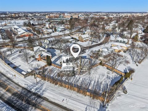 Tiny photo for 409 Essex Court, Geneva, IL 60134 (MLS # 12551980)