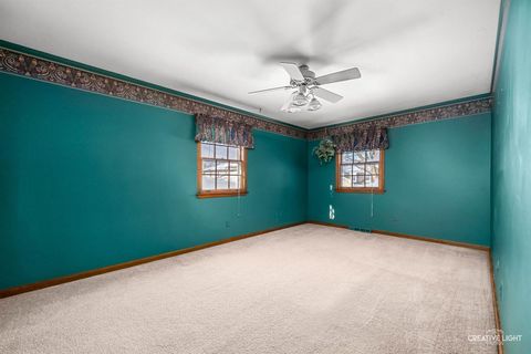 Tiny photo for 409 Essex Court, Geneva, IL 60134 (MLS # 12551980)
