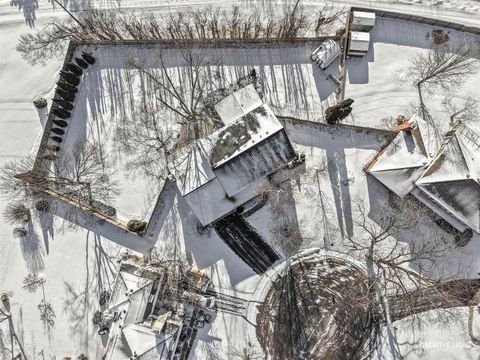 Tiny photo for 409 Essex Court, Geneva, IL 60134 (MLS # 12551980)