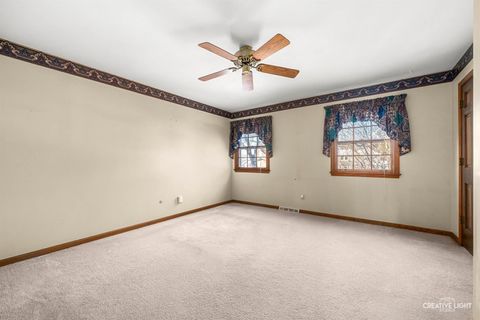 Tiny photo for 409 Essex Court, Geneva, IL 60134 (MLS # 12551980)