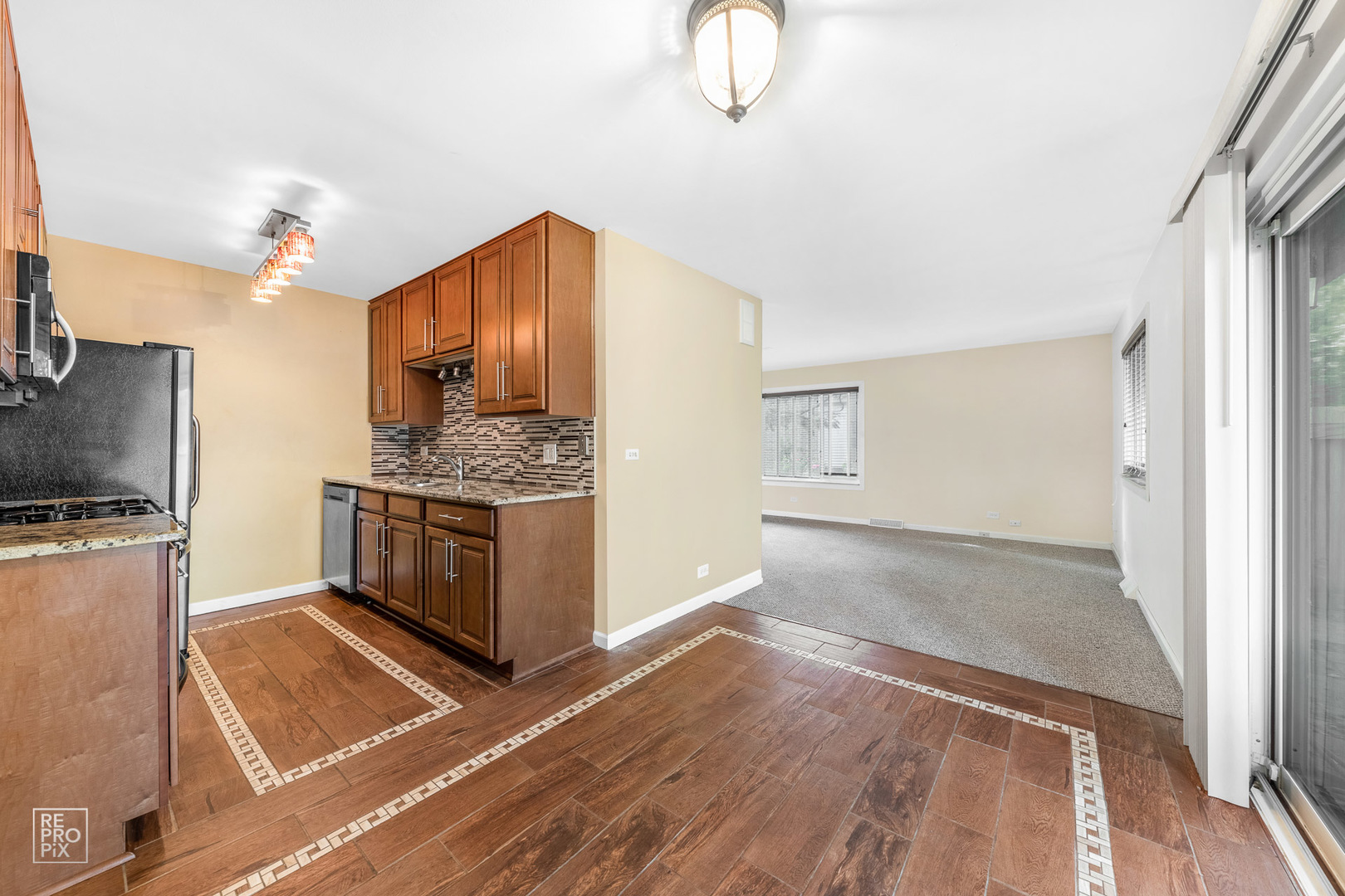 636 Forum Drive