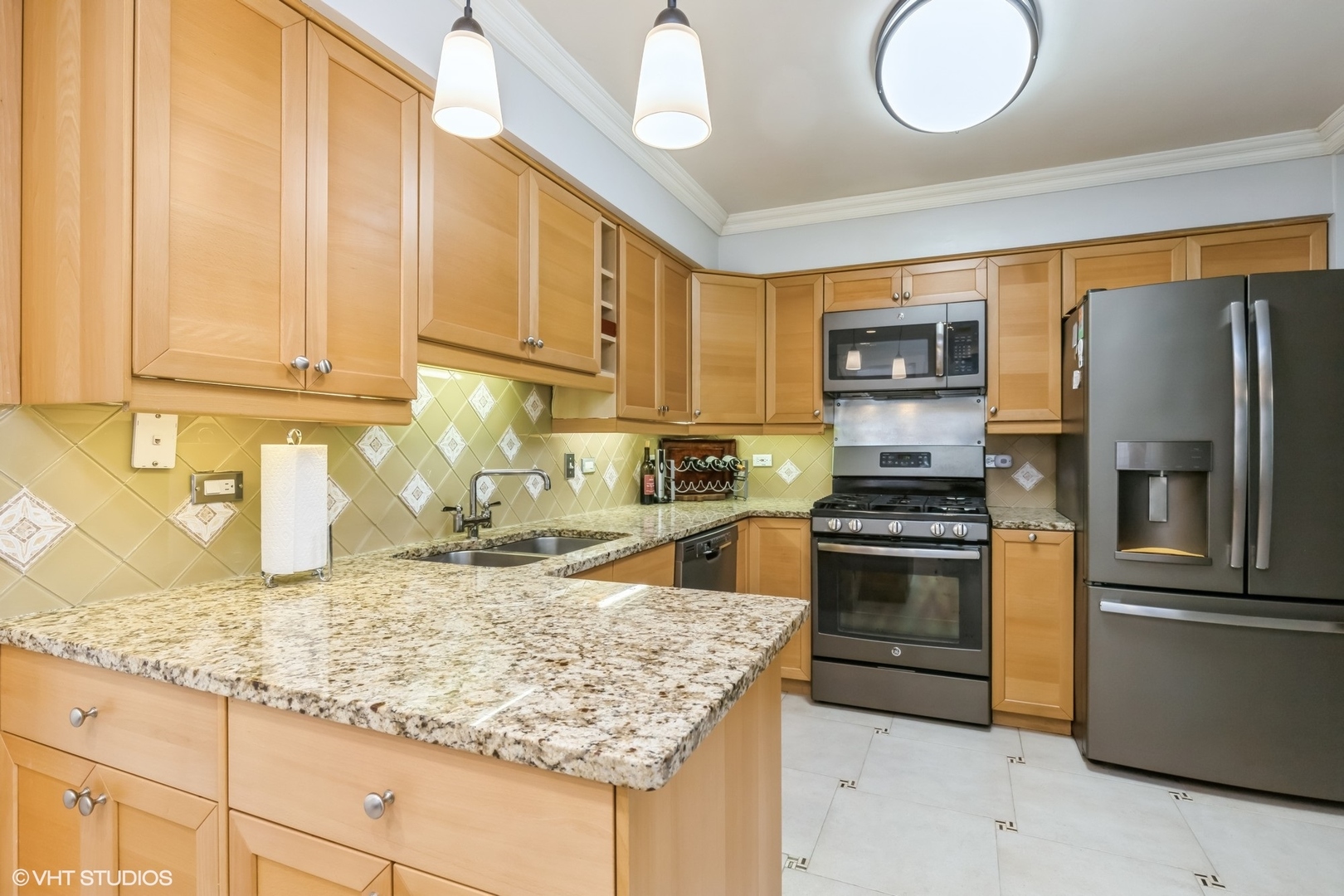 115 Meadowbrook Lane