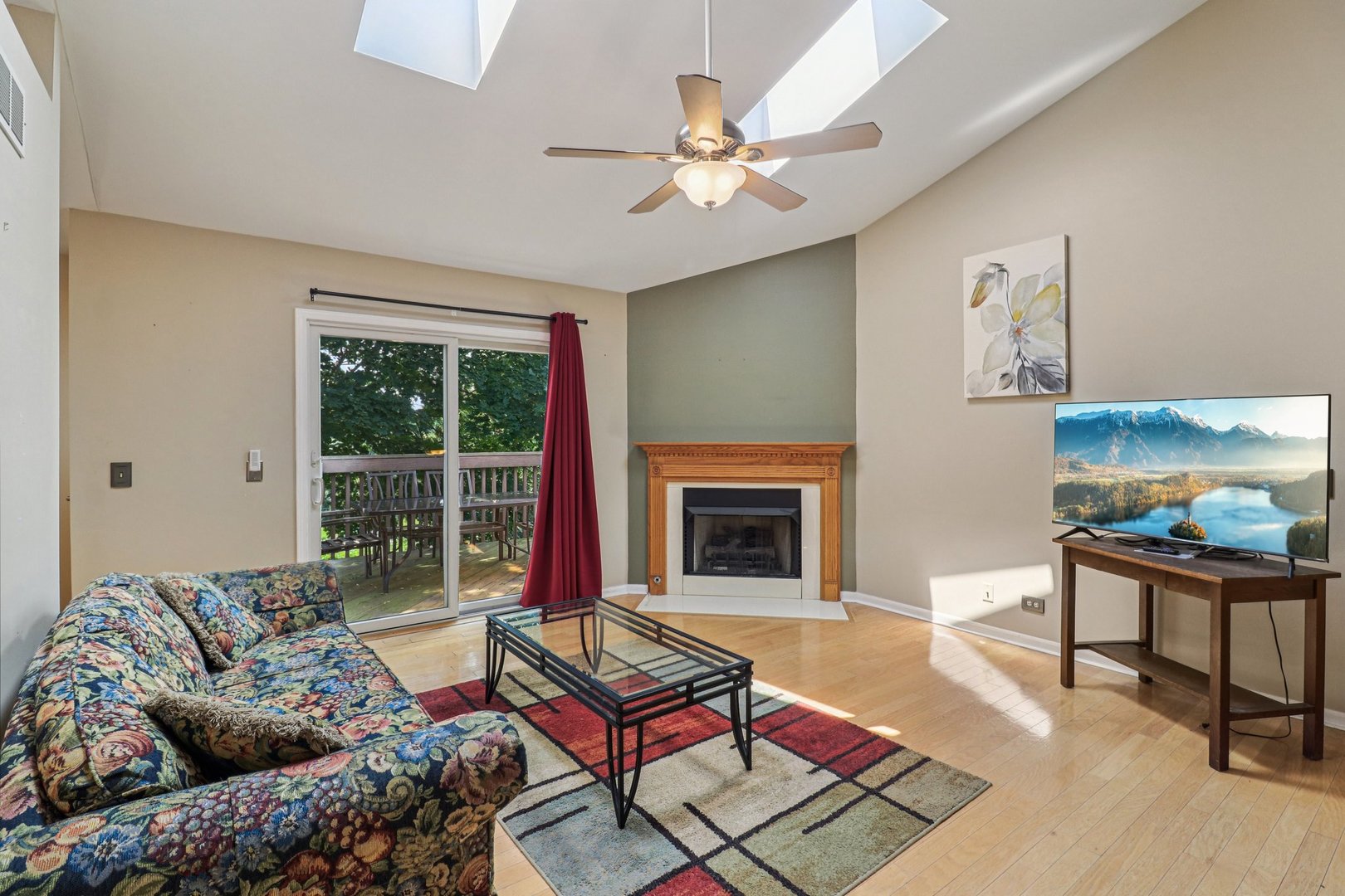 928 Viewpoint Drive