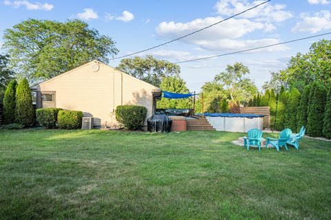Tiny photo for 16W639 Red Oak Avenue, Bensenville, IL 60106 (MLS # 12483848)