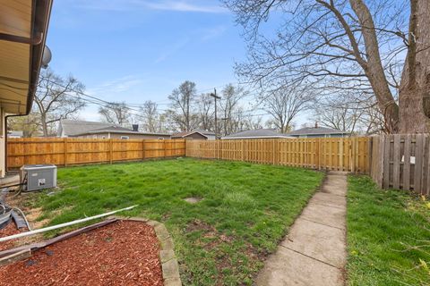 Tiny photo for 17908 Lorenz Avenue, Lansing, IL 60438 (MLS # 12619165)