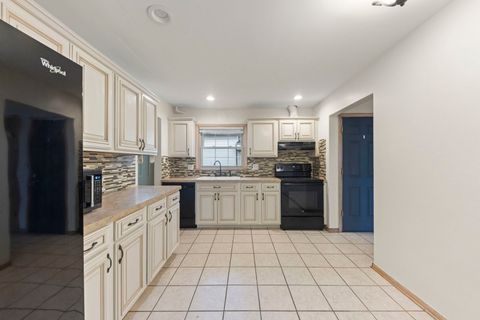 Tiny photo for 17908 Lorenz Avenue, Lansing, IL 60438 (MLS # 12619165)
