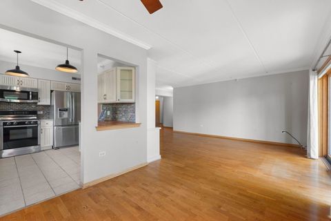 Tiny photo for 100 N Gary Avenue N #304, Wheaton, IL 60187 (MLS # 12437478)