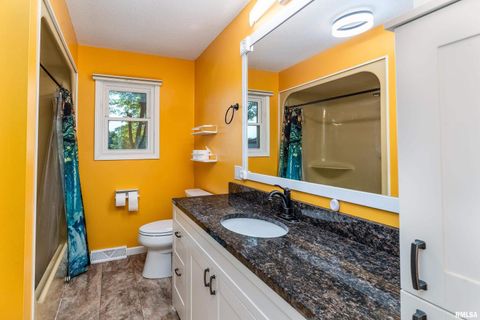 Tiny photo for 4799 Route 37, Marion, IL 62959 (MLS # EB459721)