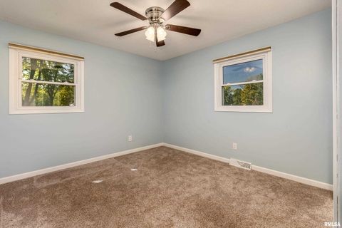 Tiny photo for 4799 Route 37, Marion, IL 62959 (MLS # EB459721)