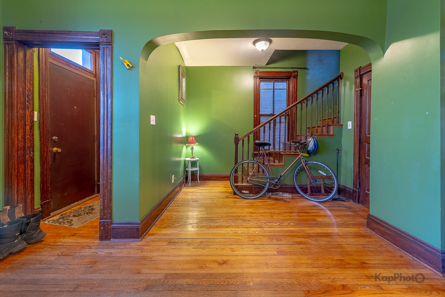 2314 W 35th Place