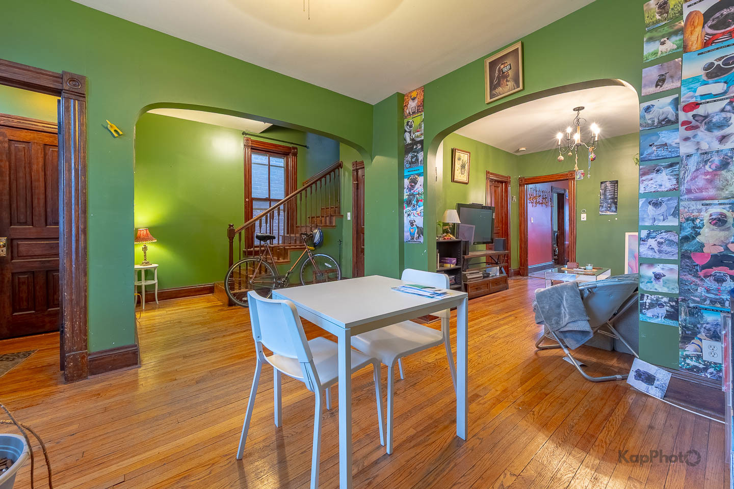 2314 W 35th Place
