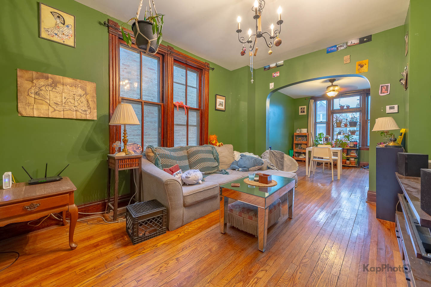 2314 W 35th Place