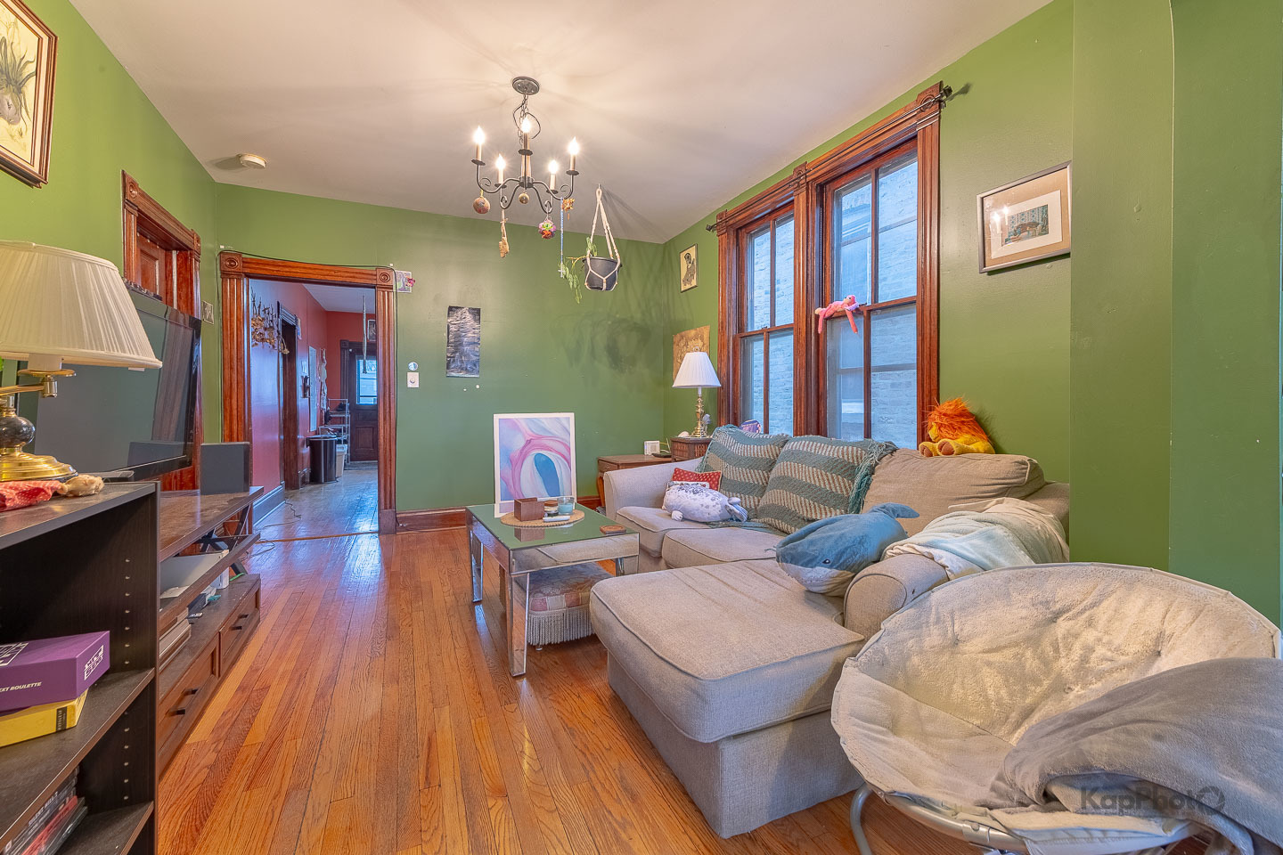 2314 W 35th Place