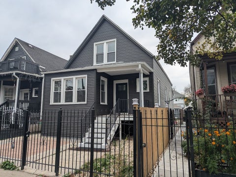 Photo of 2250 N Kostner Avenue, Chicago, IL 60639 (MLS # 12797570)