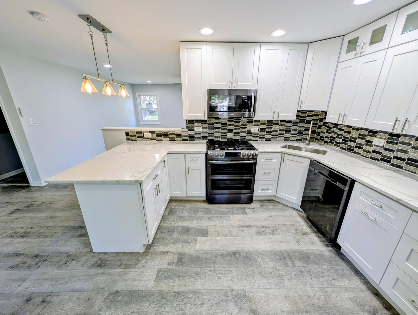 1005 Valley Stream Drive