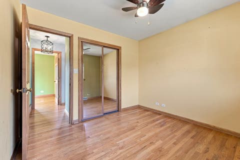 Tiny photo for 935 Anderson Terrace, Des Plaines, IL 60016 (MLS # 12719392)