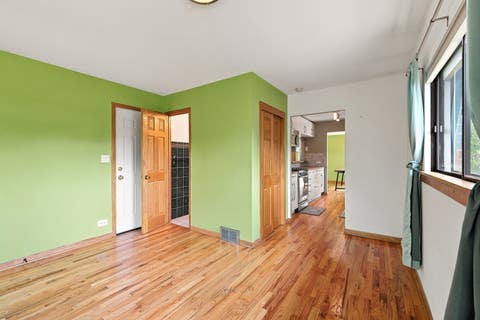 Tiny photo for 935 Anderson Terrace, Des Plaines, IL 60016 (MLS # 12719392)