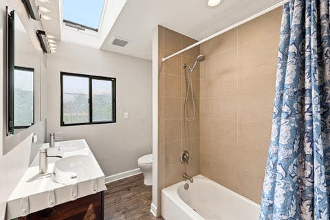 Tiny photo for 935 Anderson Terrace, Des Plaines, IL 60016 (MLS # 12719392)